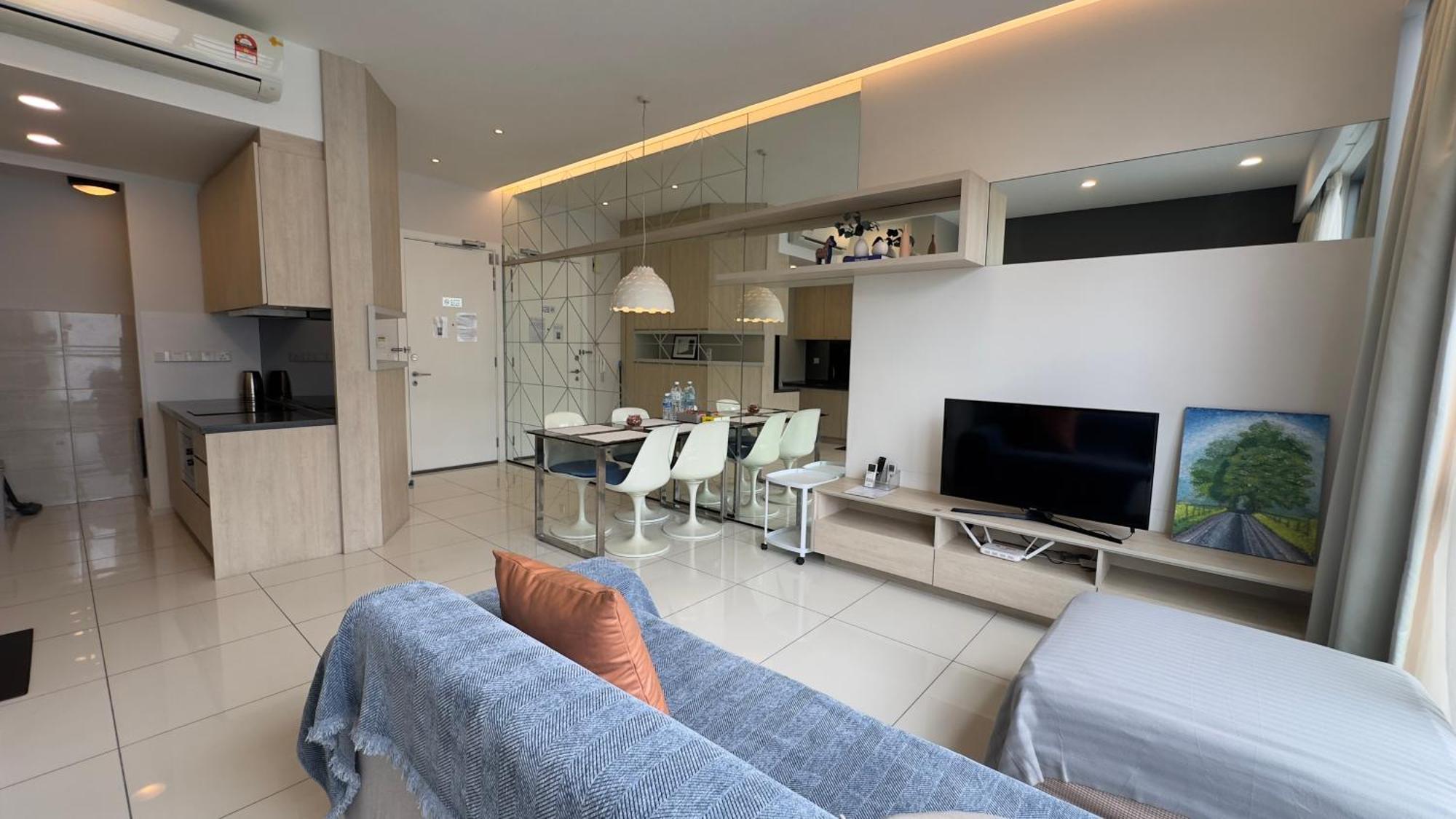 Extravagant Family-biz Nest Ii Robertson 12f *