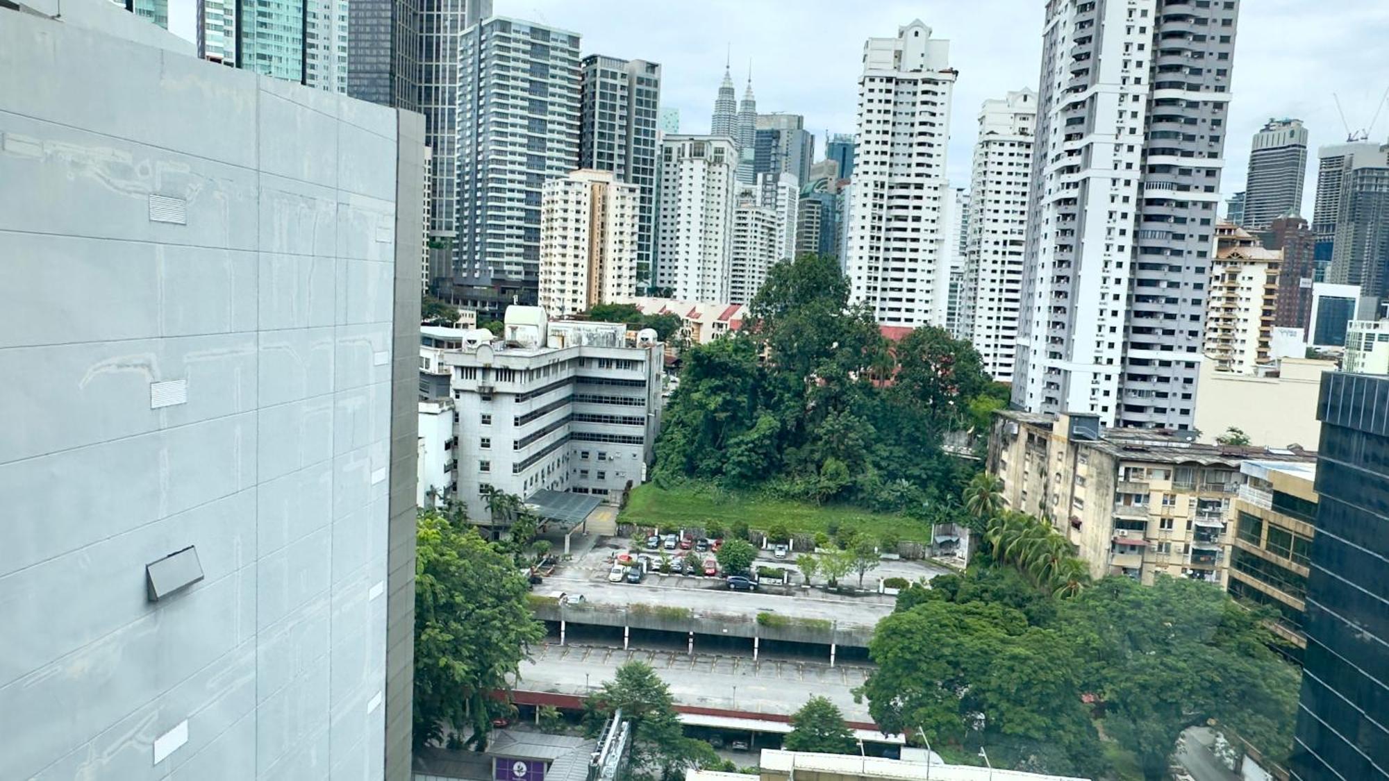 Extravagant Family-biz Nest Ii Robertson 12f * Kuala Lumpur